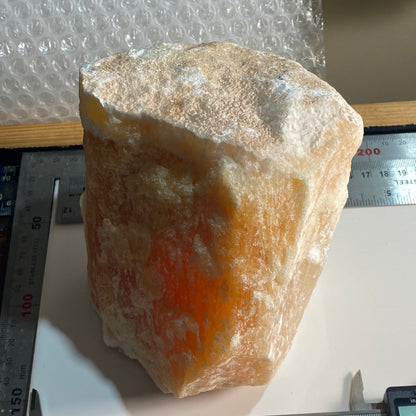 ORANGE CALCITE HEAVY SPECIMEN - TAFF'S WELL QUARRY, WALES, U.K. 2950g MF4040