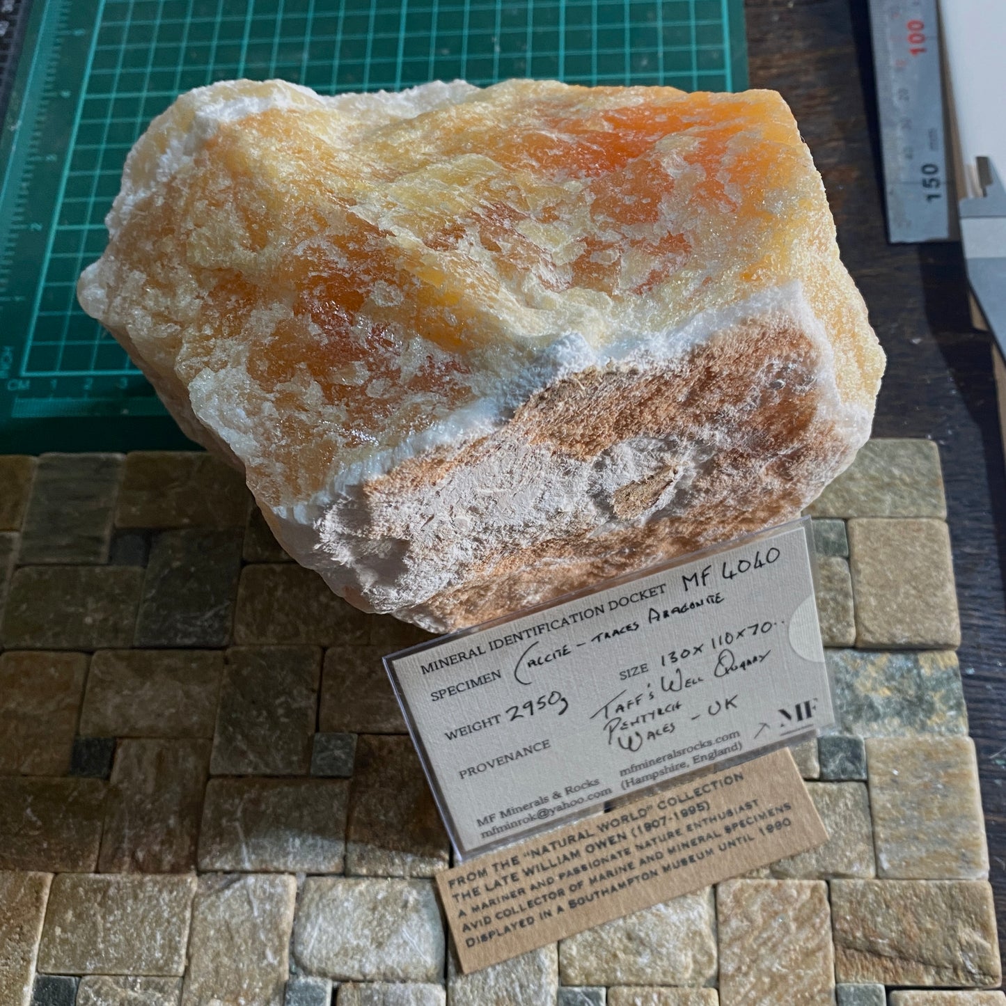 ORANGE CALCITE HEAVY SPECIMEN - TAFF'S WELL QUARRY, WALES, U.K. 2950g MF4040