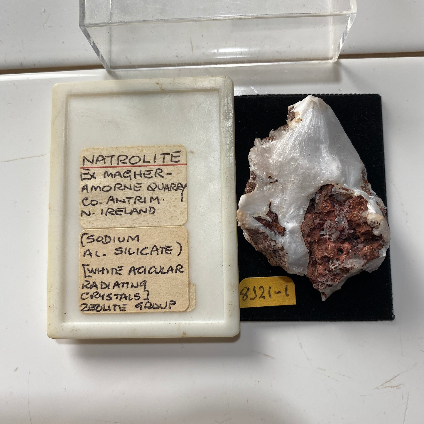 NATROLITE - MEGHERAMORNE QUARRY, CO ANTRIM, N. IRELAND 16g MF1165