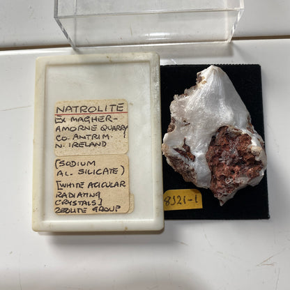 NATROLITE - MEGHERAMORNE QUARRY, CO ANTRIM, N. IRELAND 16g MF1165