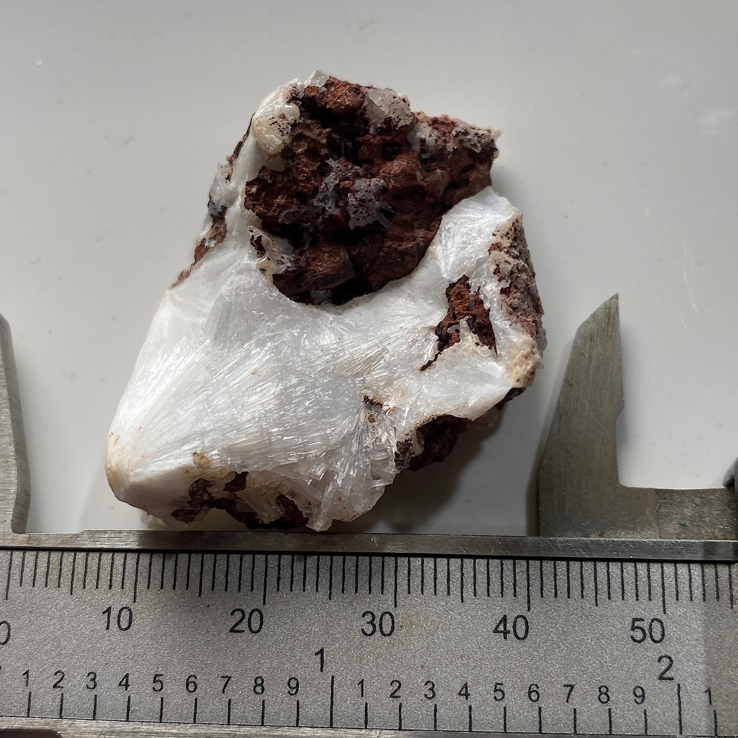 NATROLITE - MEGHERAMORNE QUARRY, CO ANTRIM, N. IRELAND 16g MF1165