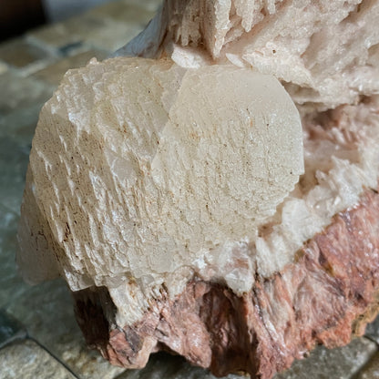 CALCITE ON BARYTE - TAFF'S WELL QUARRY, PENTYRCH - WALES 706g MF4063