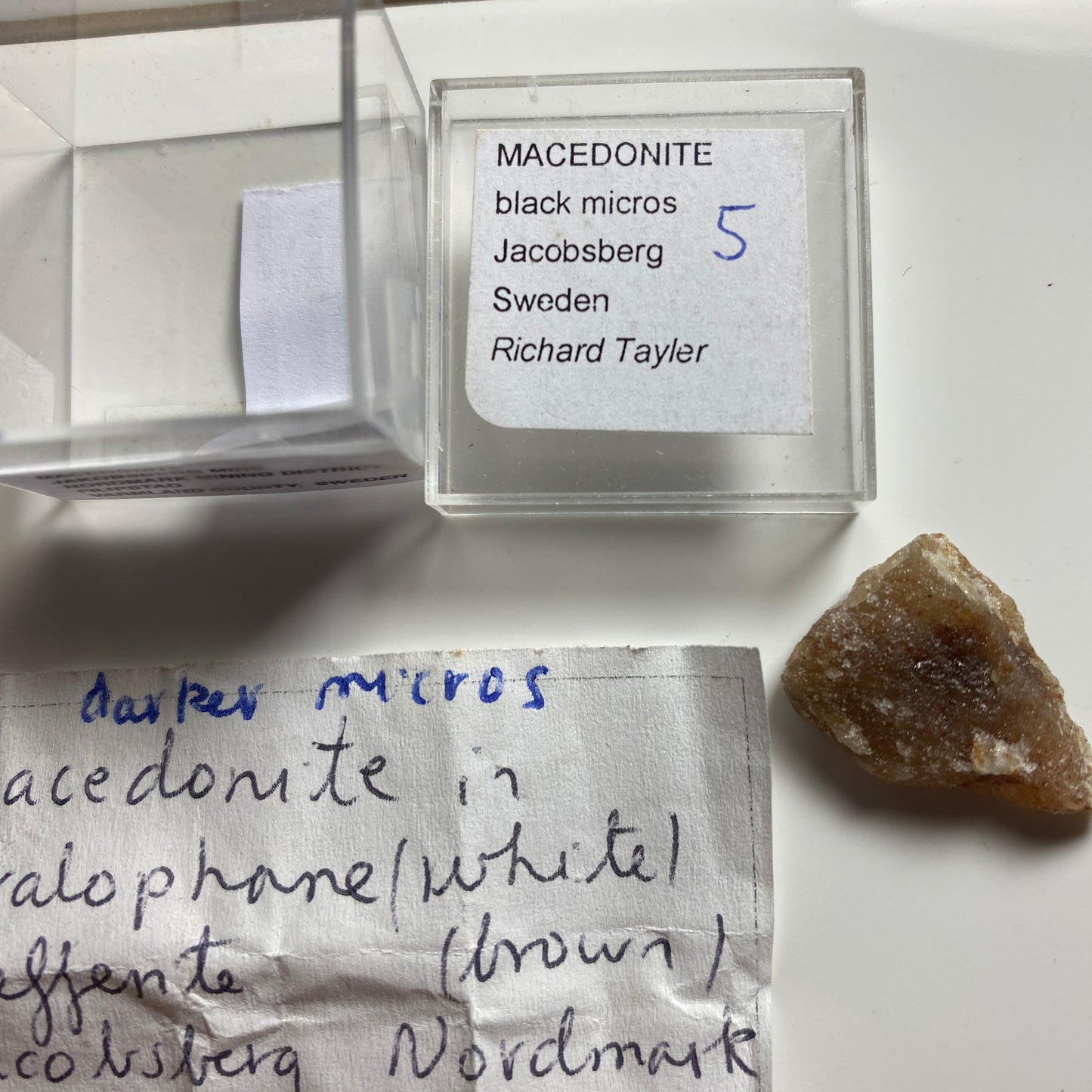 MACEDONITE ETC, JACOBSBERG ORE FIELD, SWEDEN 2g  MF1649