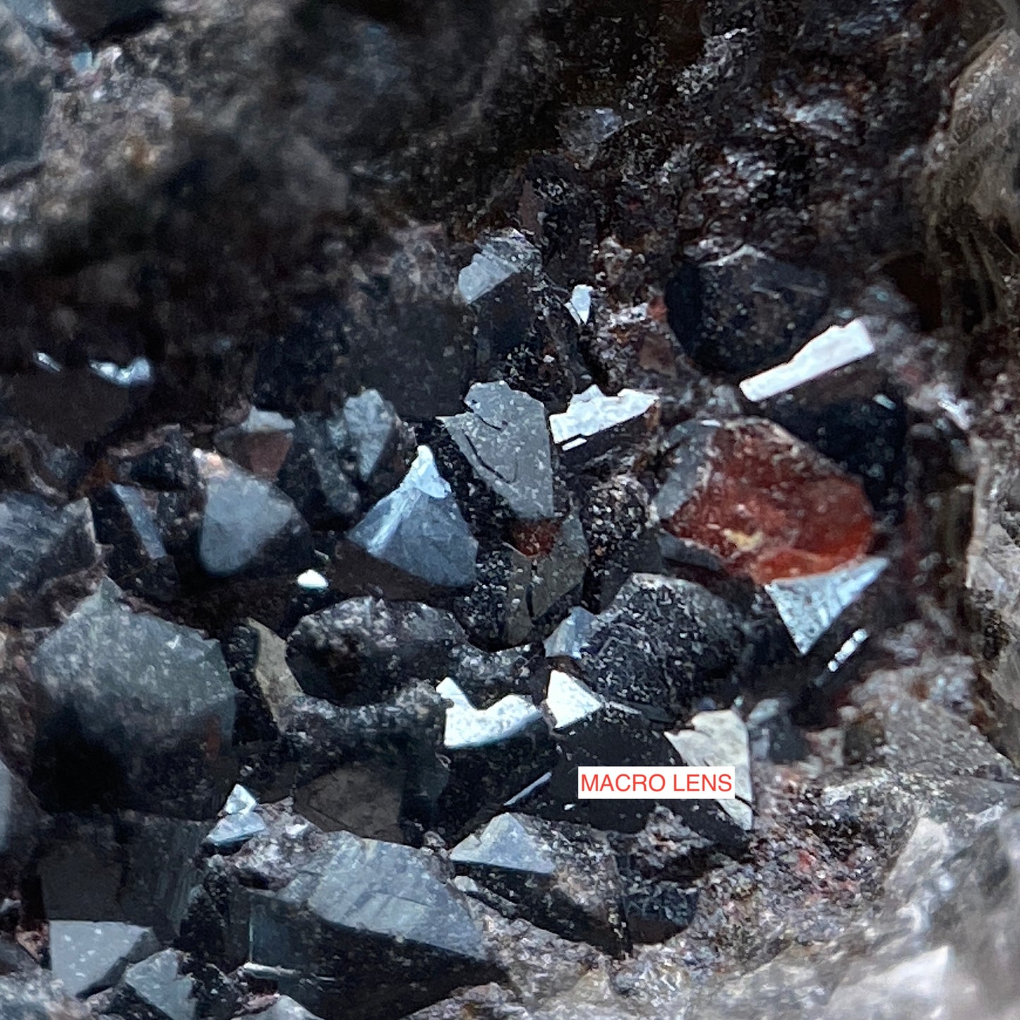 HEMATITE UNUSUAL SPECIMEN FROM ULLCOATS MINE, CUMBRIA 92g MF1196