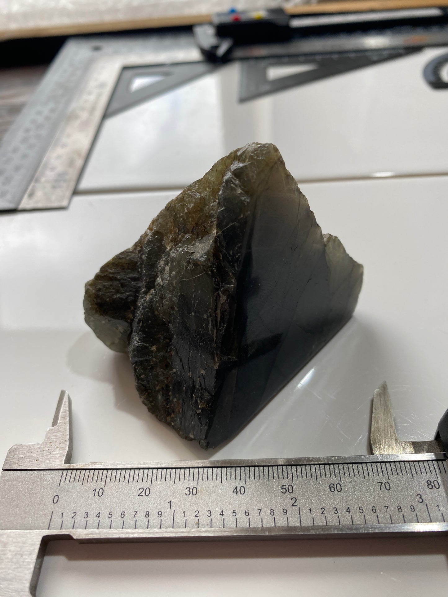 LABRADORITE [PLAGIOCLASE] : PAUL ISLAND, NAIN COMPLEX, LABRADOR, CANADA 197g MF4883