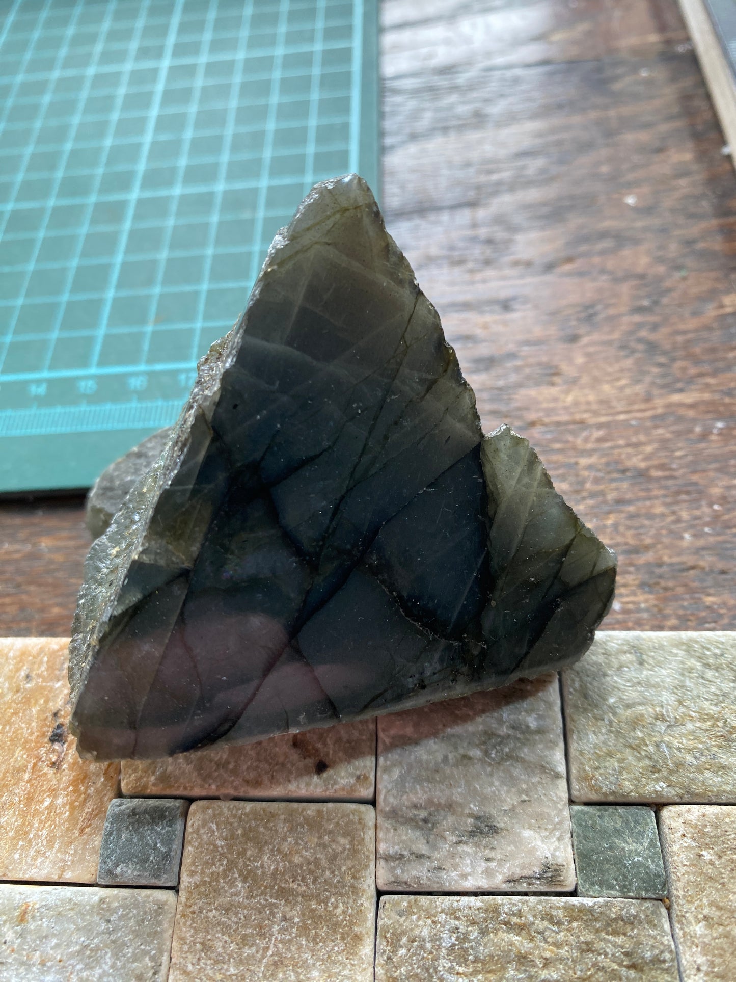 LABRADORITE [PLAGIOCLASE] : PAUL ISLAND, NAIN COMPLEX, LABRADOR, CANADA 197g MF4883