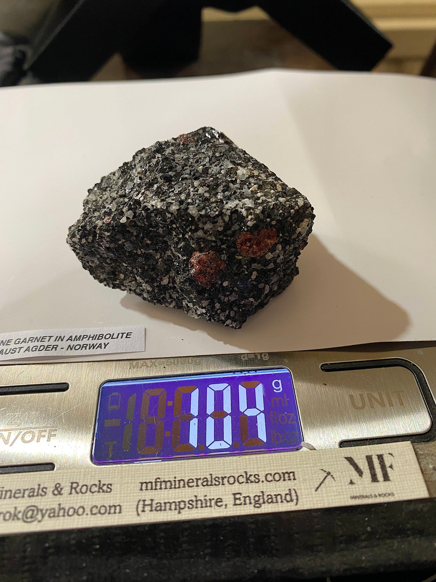 ALMANDINE GARNET IN AMPHIBOLITE "CHERRY CAKE " : AKLAND, NORWAY 104g MF4884