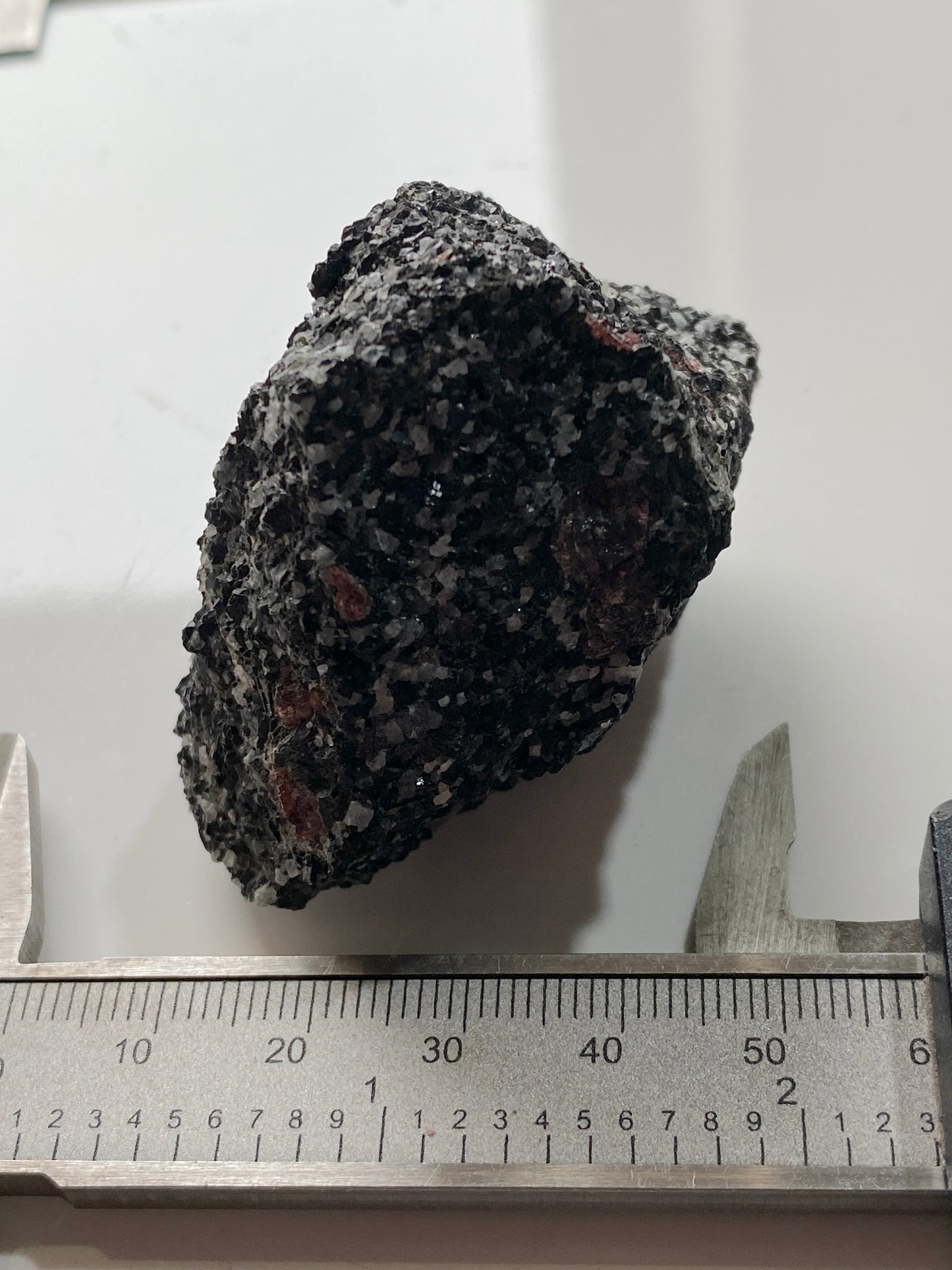 ALMANDINE GARNET IN AMPHIBOLITE "CHERRY CAKE " : AKLAND, NORWAY 104g MF4884