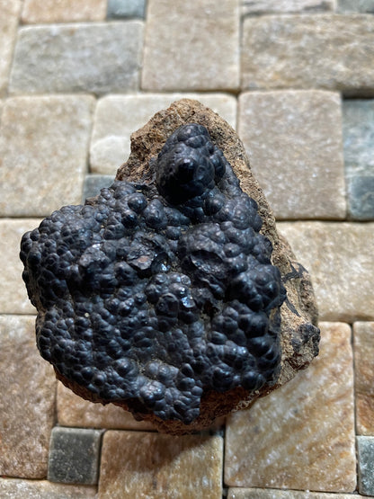HOLLANDITE ON MATRIX : MYNYDD NODOL, GWYNEDD, WALES : 96g MF4887