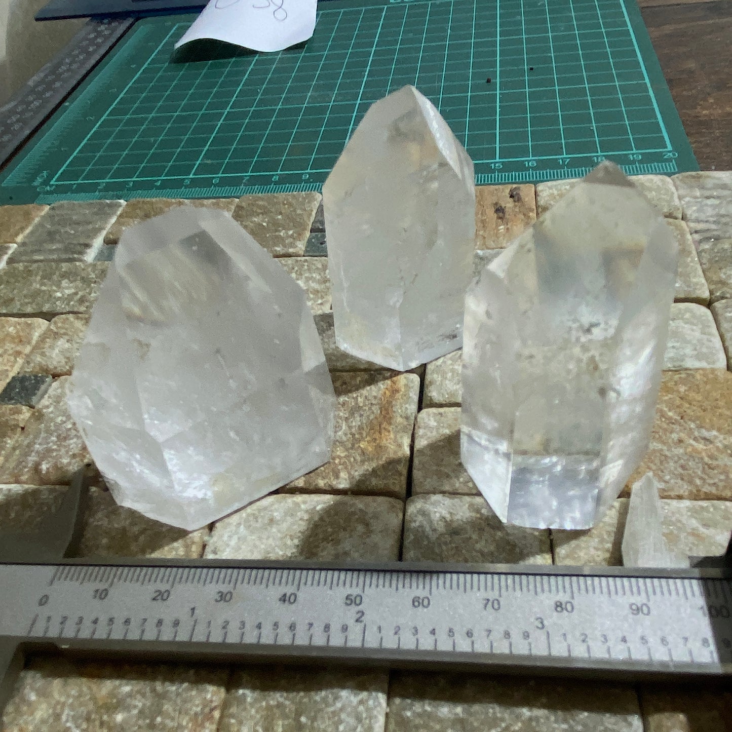 QUARTZ 3 LARGE CRYSTAL STRUCTURES - PAMPA BIANCA, PERU 206g [total] MF4058