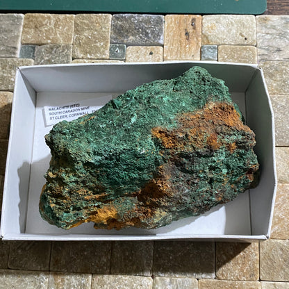 MALACHITE [ETC] - SOUTH CARADON MINE, CORNWALL  587g. MF4054