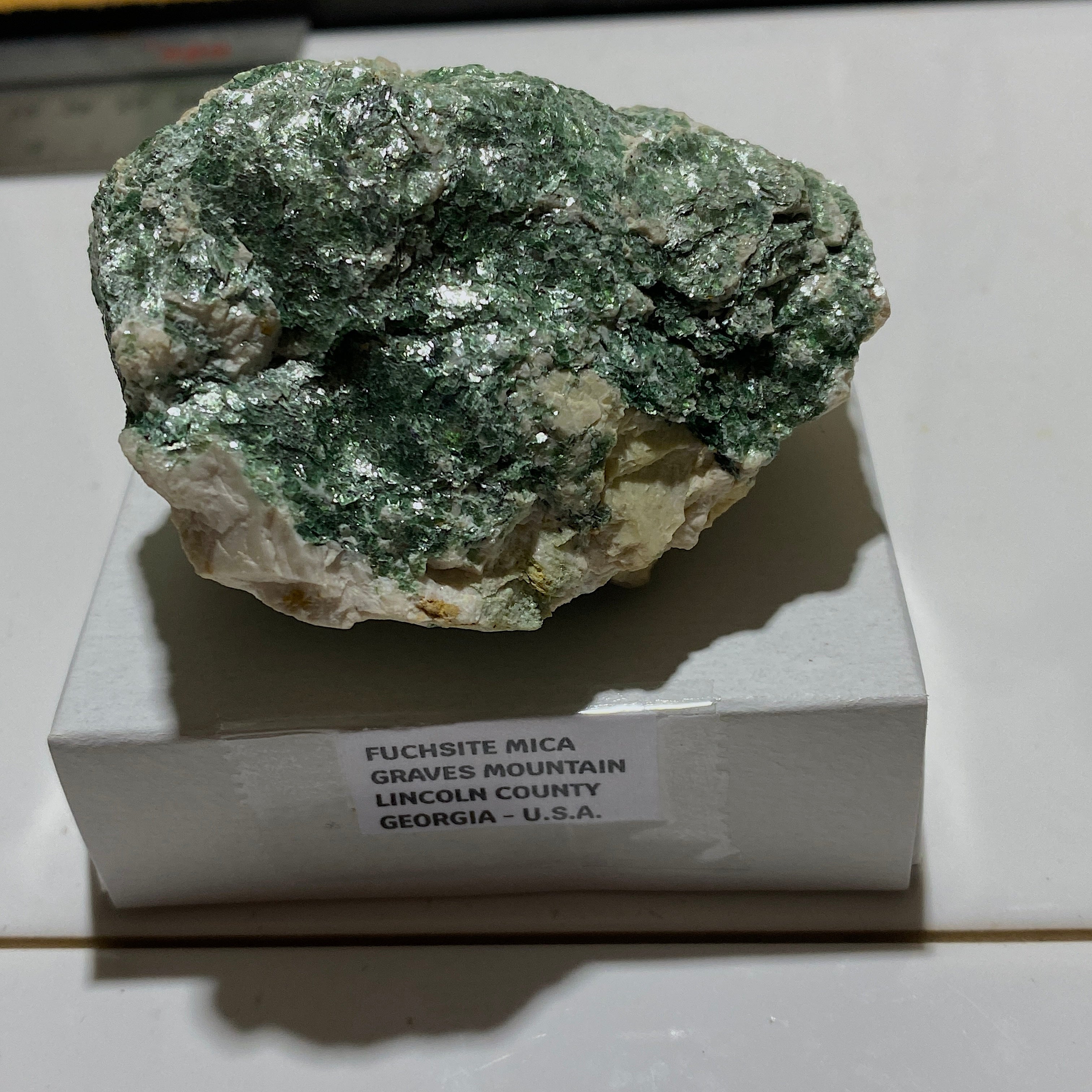 FUCHSITE MICA - GRAVES MOUNTAIN, GEORGIA, U.S.A. 200g MF4055 – MF ...