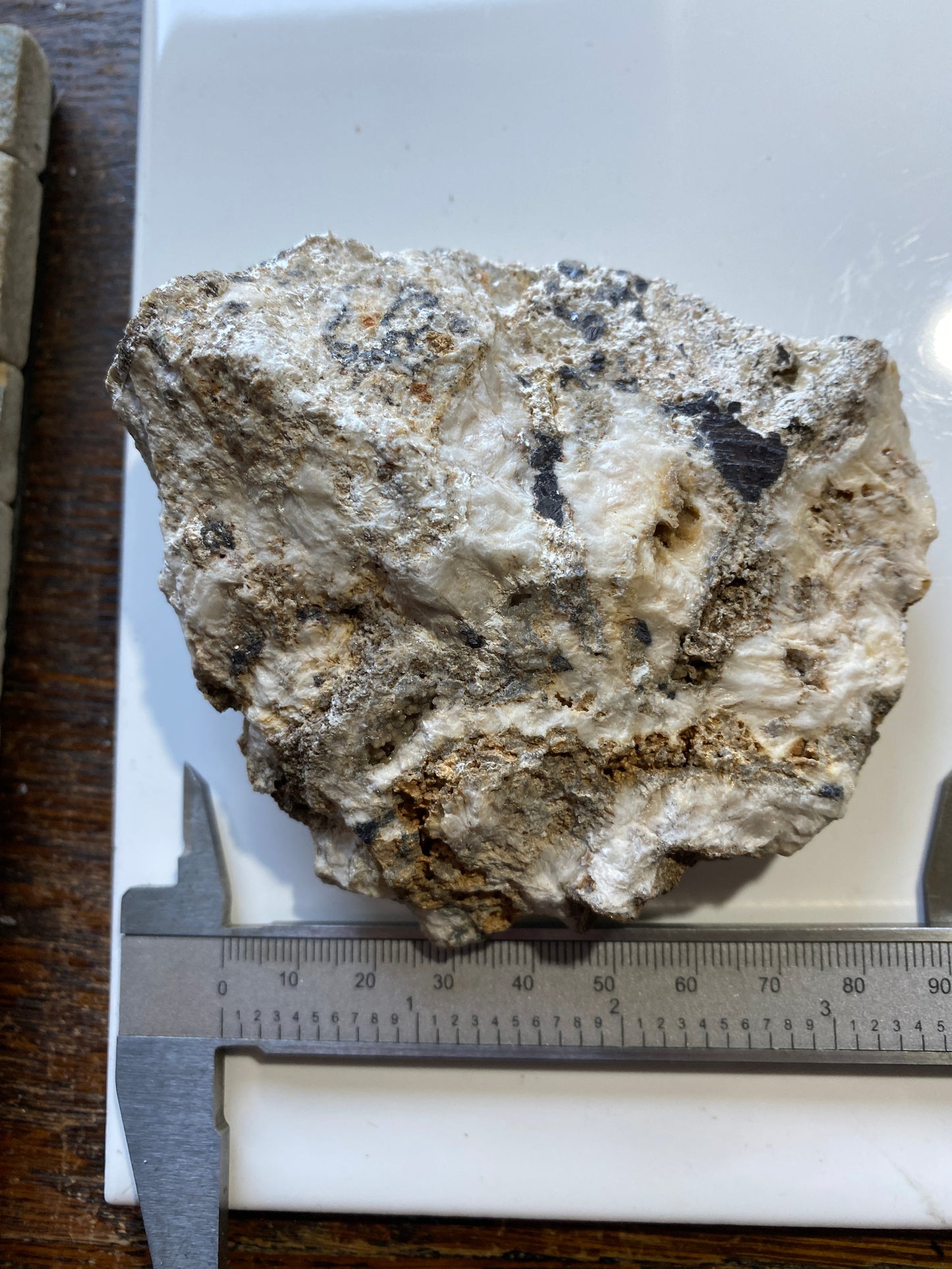 HYDROZINCITE/CALAMINE/GALENA IN BARYTE : MACHEN QUARRY, WALES 406g MF4891