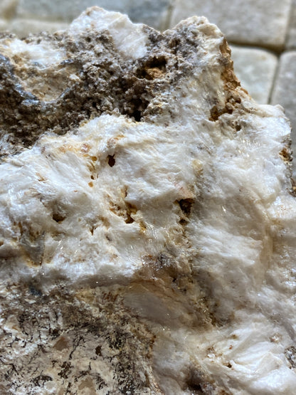 HYDROZINCITE/CALAMINE/GALENA IN BARYTE : MACHEN QUARRY, WALES 406g MF4891