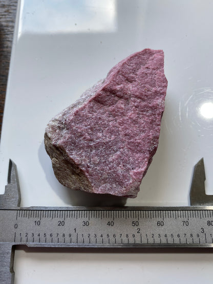 THULITE WITH PIEDMONTITE : OTTA RIVER, LOM, INNLANDET, NORWAY  80g MF4892