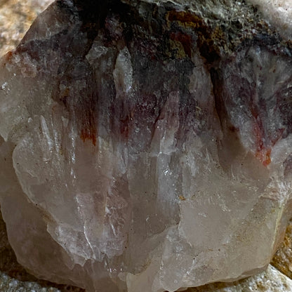 CALCITE ON QUARTZ - GEEVOR MINE, ST JUST, CORNWALL, ENGLAND 70g MF4051