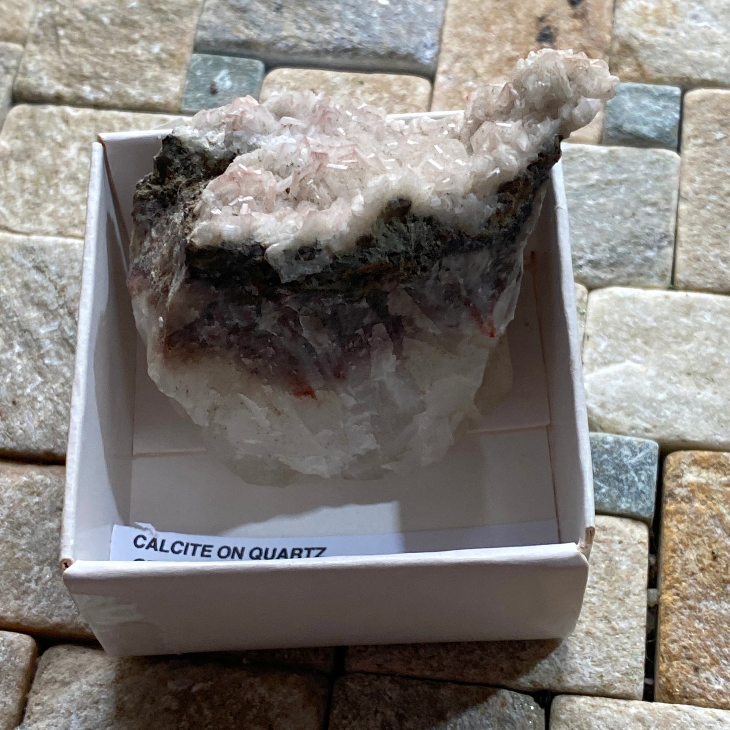 CALCITE ON QUARTZ - GEEVOR MINE, ST JUST, CORNWALL, ENGLAND 70g MF4051