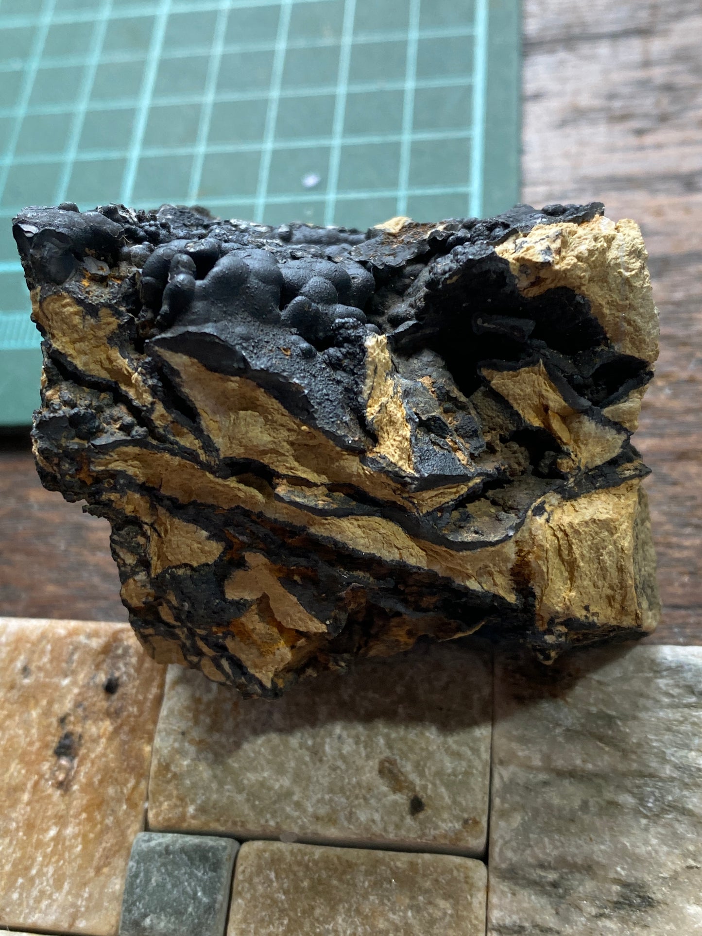 CRYPTOMELANE : MOEL LLYFANT, GWYNEDD, WALES, U.K. 180g. MF4893