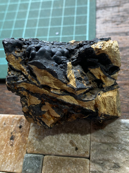 CRYPTOMELANE : MOEL LLYFANT, GWYNEDD, WALES, U.K. 180g. MF4893