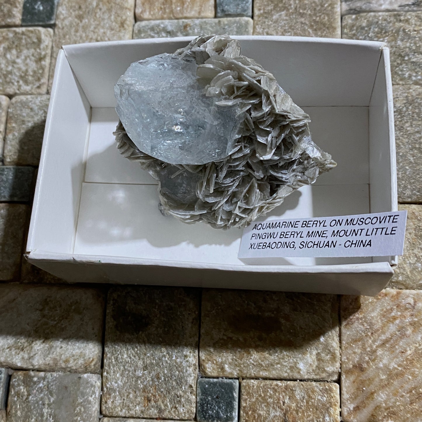 AQUAMARINE BERYL ON MUSCOVITE - PINGWU BERYL MINE, SICHUAN, CHINA 52g MF1215