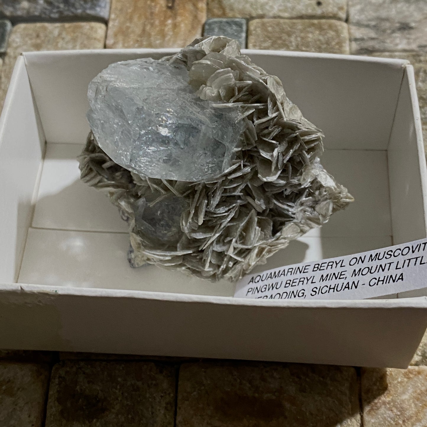 AQUAMARINE BERYL ON MUSCOVITE - PINGWU BERYL MINE, SICHUAN, CHINA 52g MF1215