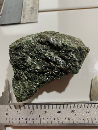 ACTINOLITE : SELASVANN, VEGARSHEI, AGDER, NORWAY. 138g. MF4895