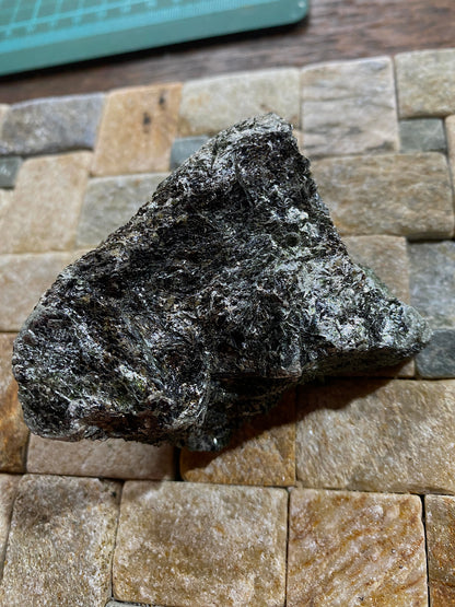 ACTINOLITE : SELASVANN, VEGARSHEI, AGDER, NORWAY. 138g. MF4895