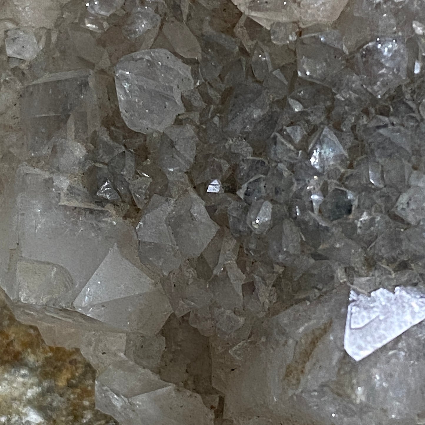 QUARTZ - BERE ALSTON MINES, BERE FERRERS, DEVON, ENGLAND. 105g. MF4046