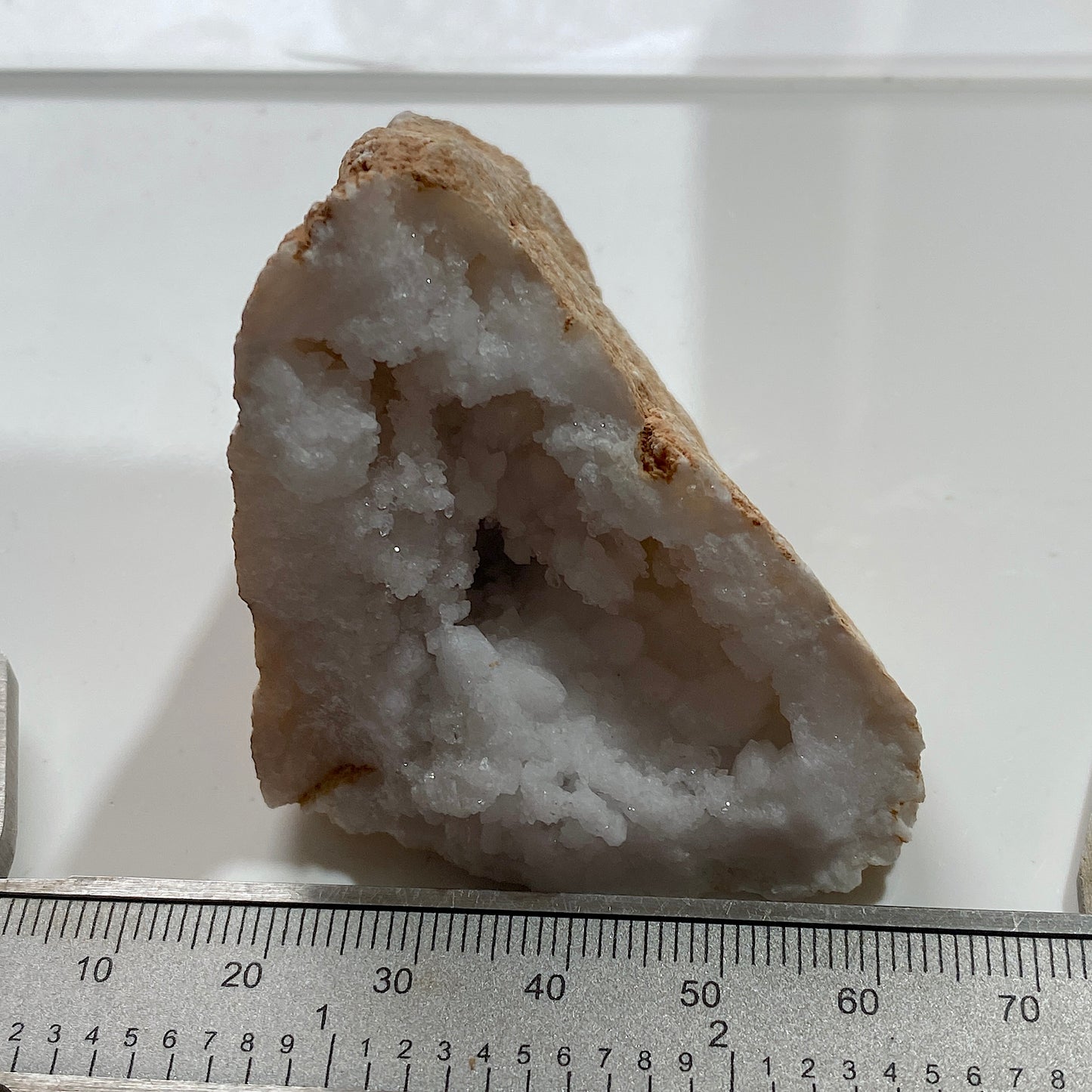 QUARTZ GEODE - VALDEMANTILLO RAVINE, CASRILE-LEON, SPAIN  72g MF1201