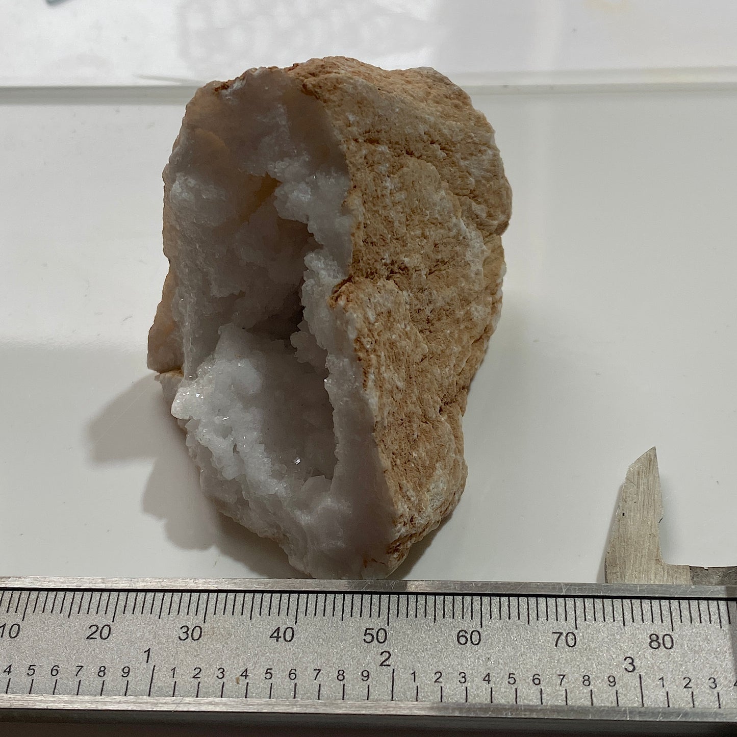 QUARTZ GEODE - VALDEMANTILLO RAVINE, CASRILE-LEON, SPAIN  72g MF1201