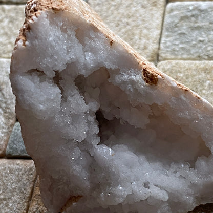 QUARTZ GEODE - VALDEMANTILLO RAVINE, CASRILE-LEON, SPAIN  72g MF1201