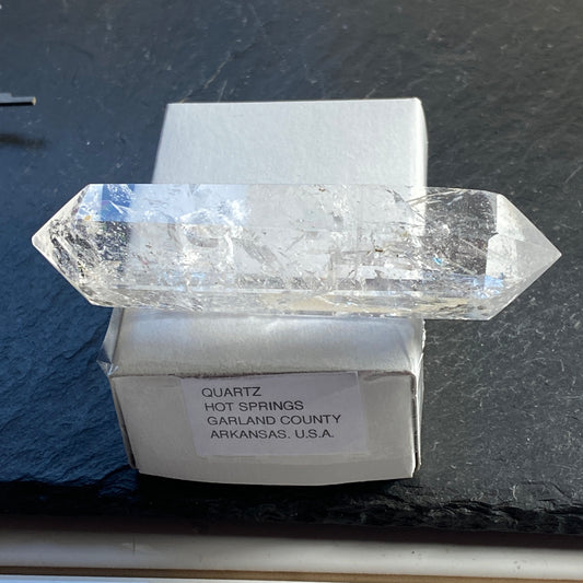 QUARTZ DOUBLE TERMINATED CRYSTAL FROM HOT SPRINGS, ARKANSAS 62g MF1664