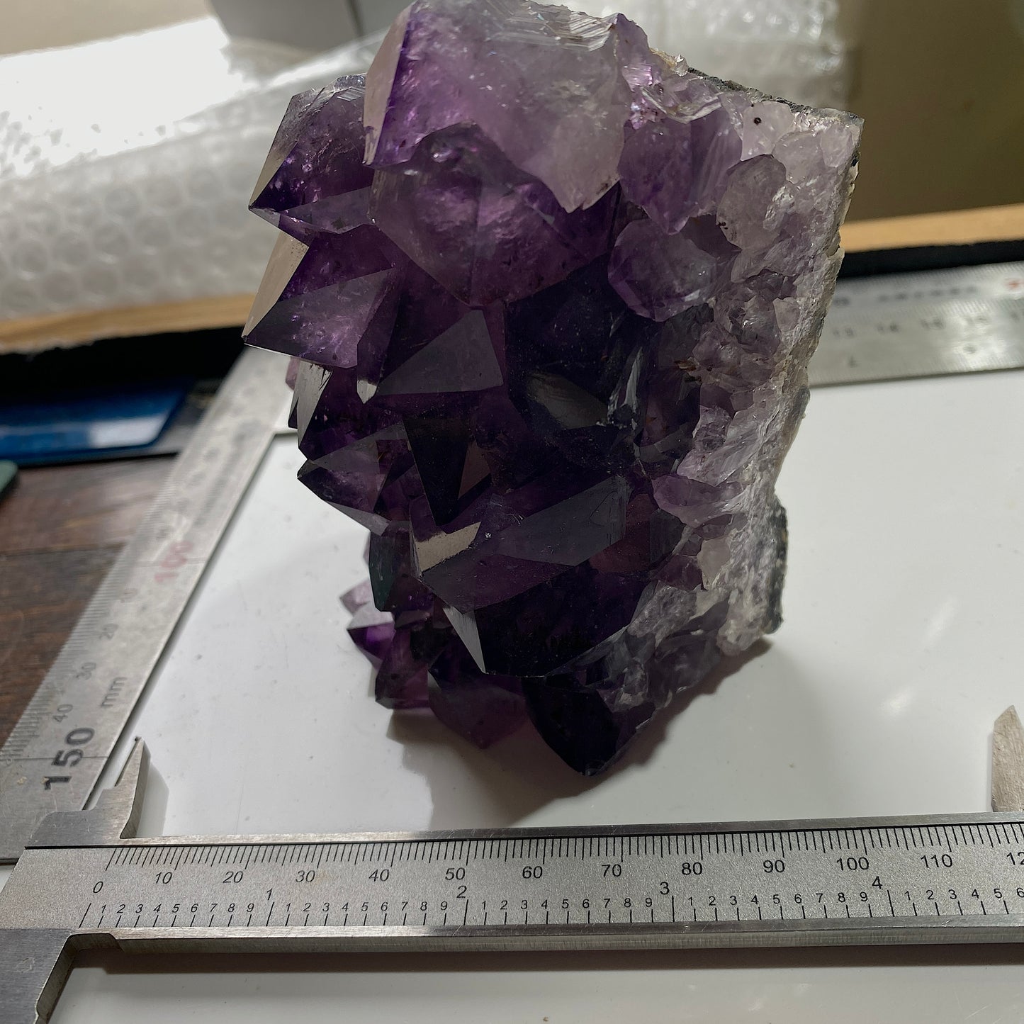 AMETHYST QUARTZ - GOBOBOSEB MOUNTAINS, ERONGO REGION, NAMIBIA. 675g MF4065