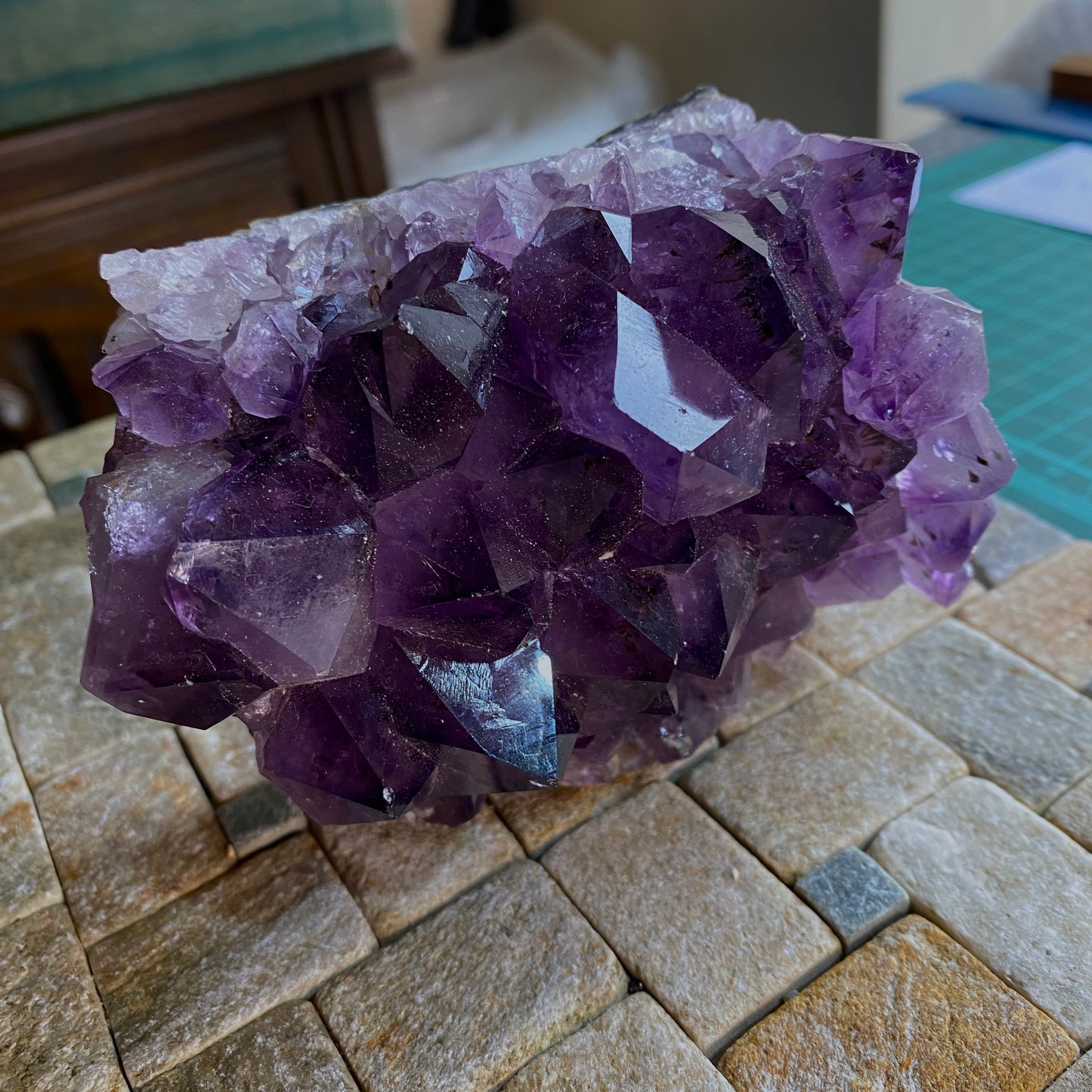 AMETHYST QUARTZ - GOBOBOSEB MOUNTAINS, ERONGO REGION, NAMIBIA. 675g MF4065