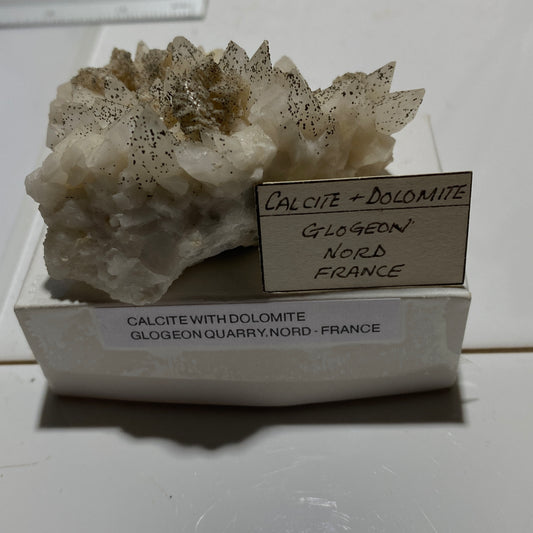 CALCITE WITH DOLOMITE - GLAGEON QUARRY, NORD, FRANCE  104g MF1245