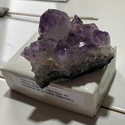 AMETHYST QUARTZ - WHEAL REMFRY CHINA CLAY PIT CORNWALL  90g. MF4066