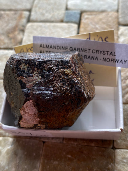 ALMANDINE GARNET LARGE CRYSTAL : ALTERMARK, MO-I-RANA, NORWAY. 93g. MF4910