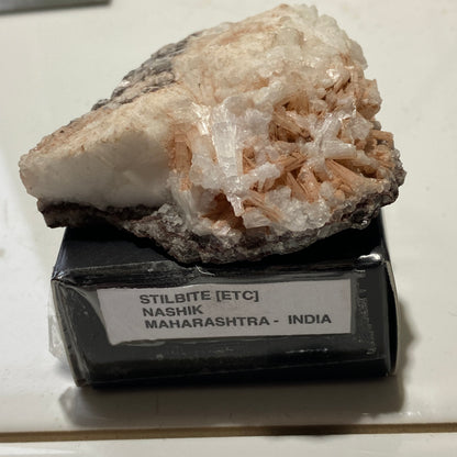 STILBITE - NASHIK, MAHARASHTRA, INDIA. 60g MF4069