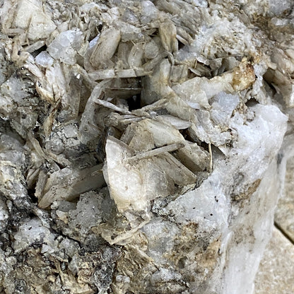 CALCITE ON QUARTZ - CORONATION LODE, GEEVOR MINE, CORNWALL HEAVY 748g MF4070