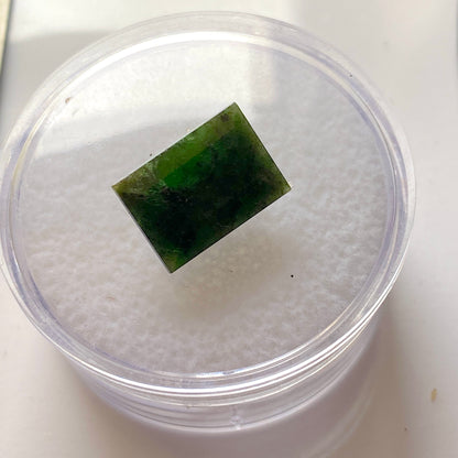 TSAVORITE GARNET - MERALANI HILLS, LELATEMA MTS., MANYARA, TANZANIA  6.25Ct MFG5344