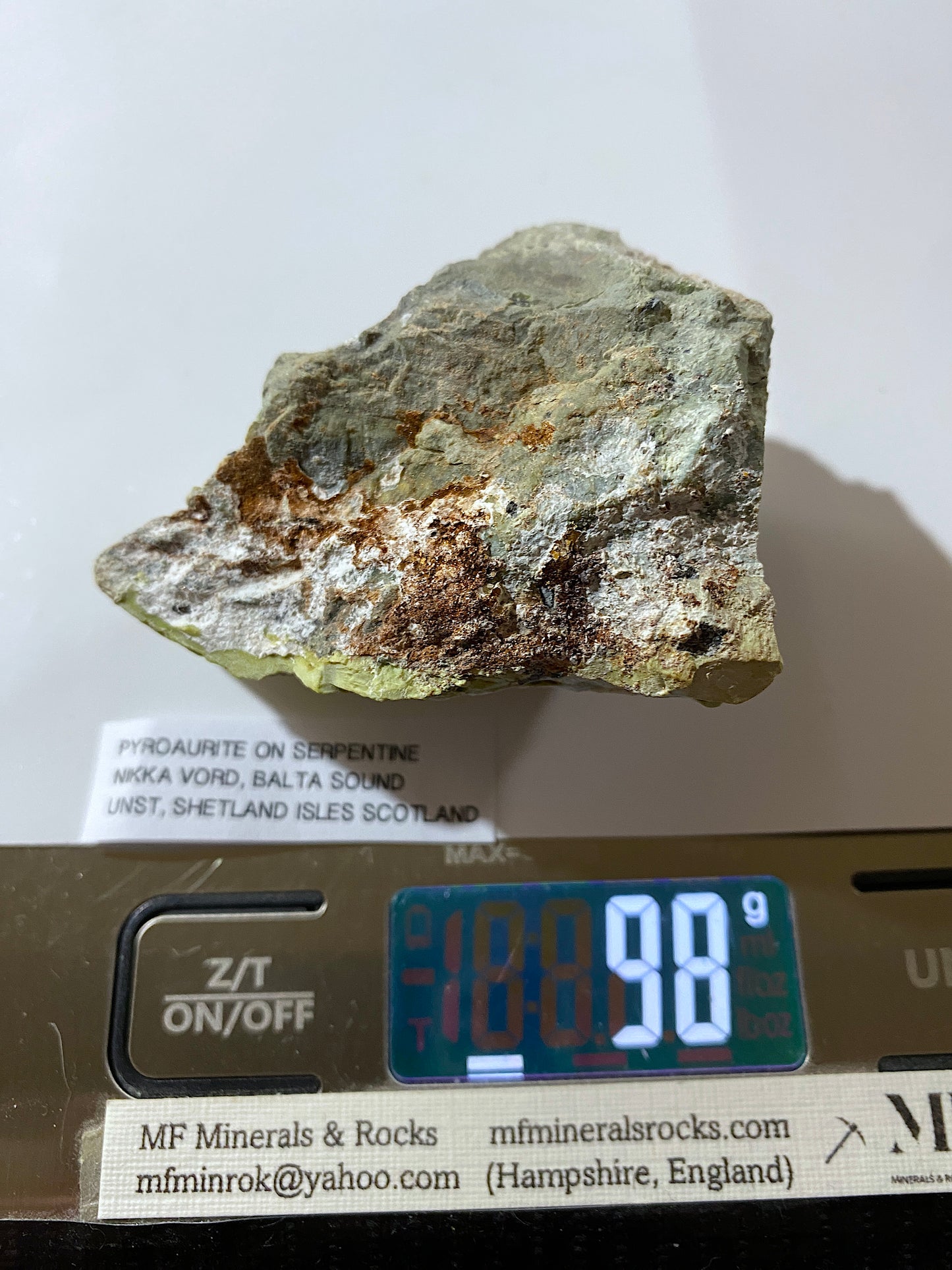 PYROAURITE ON SERPENTINE  [RARE] : NIKKA VORD, UNST, SHETLAND, SCOTLAND  98g MF4915