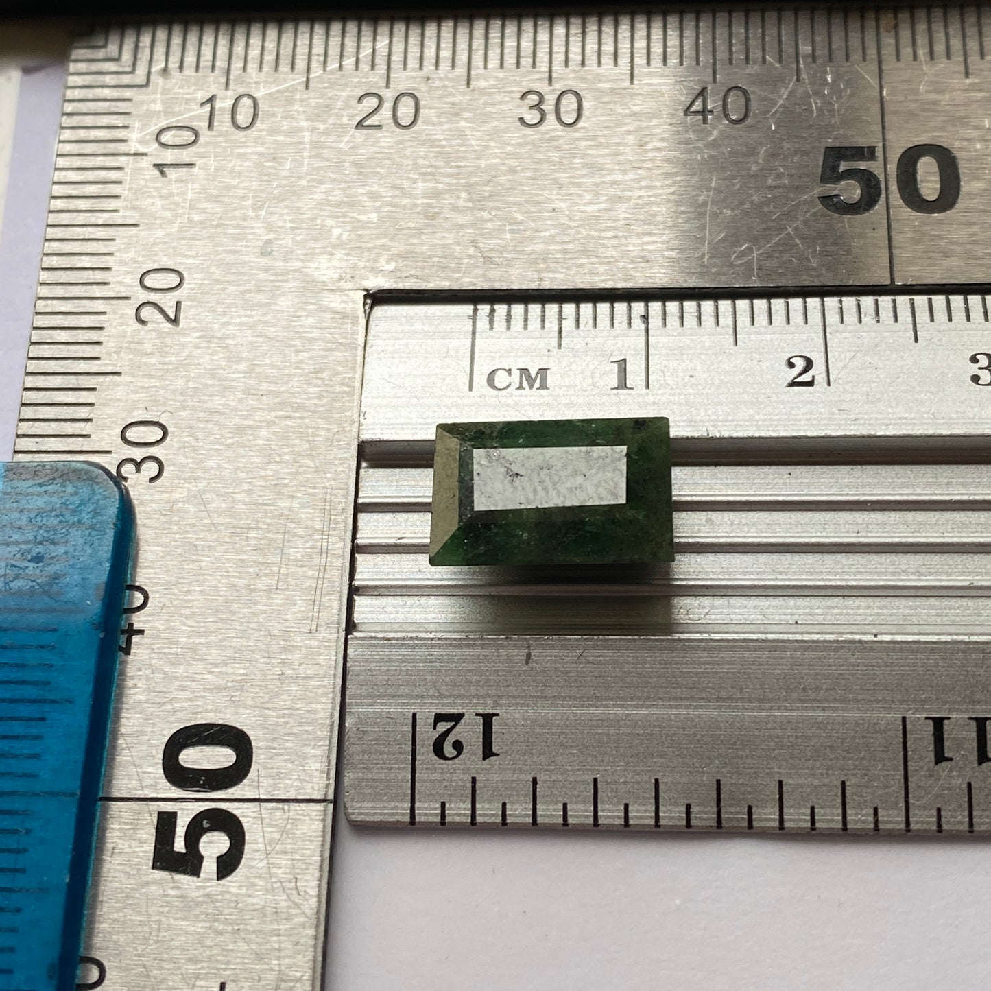 TSAVORITE GARNET - MERALANI HILLS, LELATEMA MTS., MANYARA, TANZANIA  6.25Ct MFG5344