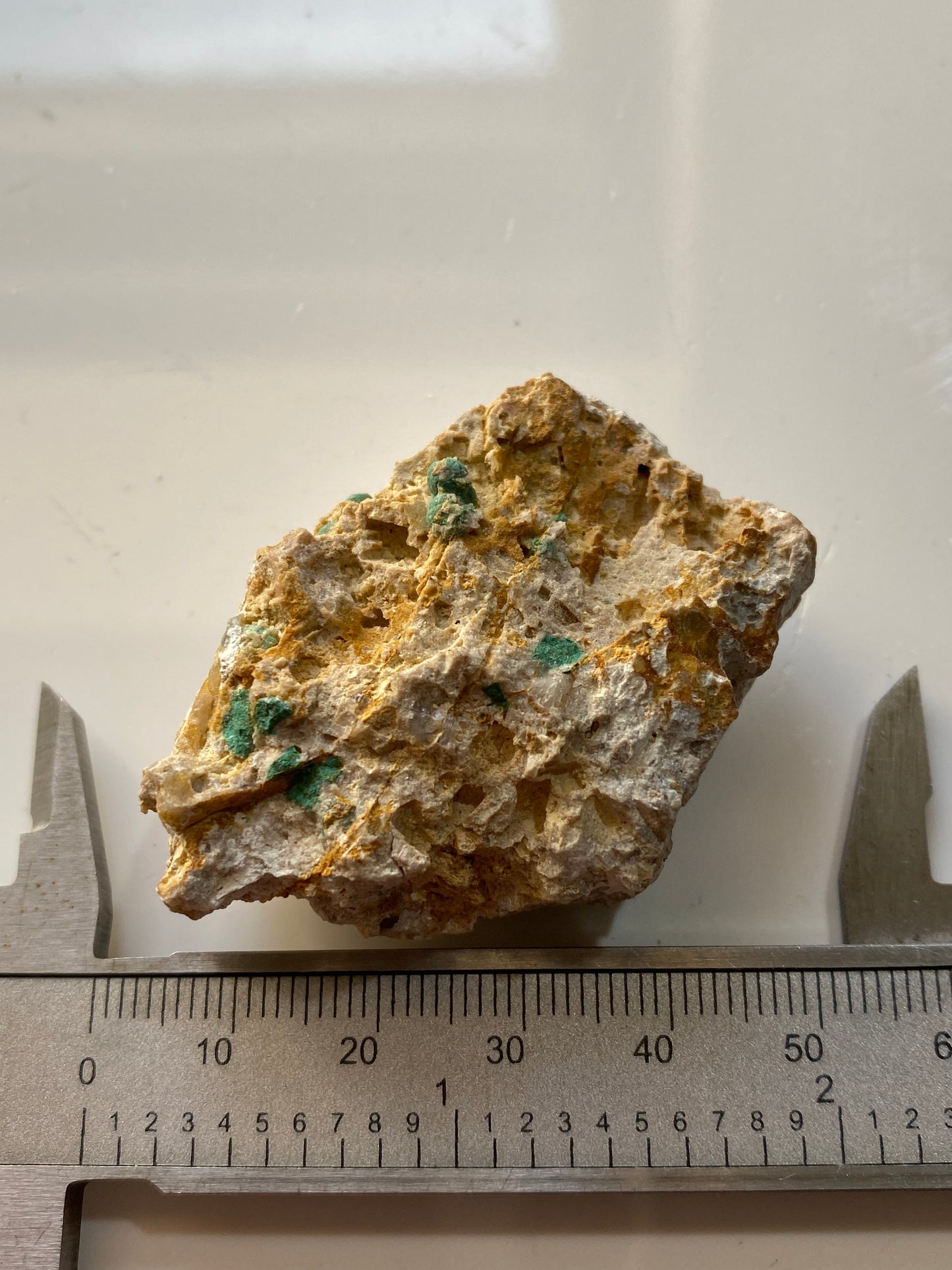 MALACHITE : TING TANG MINE, CARHARRACK, CORNWALL 31g MF1837
