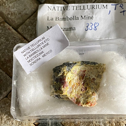 TELLURIUM/TELLURITE/SPIROFFITE ETC, LA BAMBOLLA MINE, MEXICO  10g MF1671