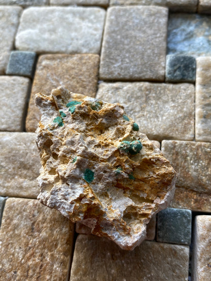 MALACHITE : TING TANG MINE, CARHARRACK, CORNWALL 31g MF1837