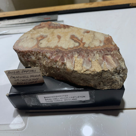 BANDED BARYTES - BRADWELL MOOR, CASTLETON, DERBYSHIRE, ENGLAND 296g MF1235