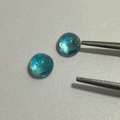 APATITE GEMSTONES x 2 - BETROKA, DISTRICT, ANOSY, MADAGASCAR 2.36Ct MFG5433