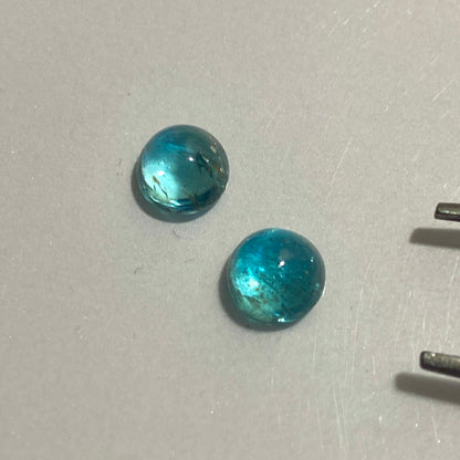 APATITE GEMSTONES x 2 - BETROKA, DISTRICT, ANOSY, MADAGASCAR 2.36Ct MFG5433