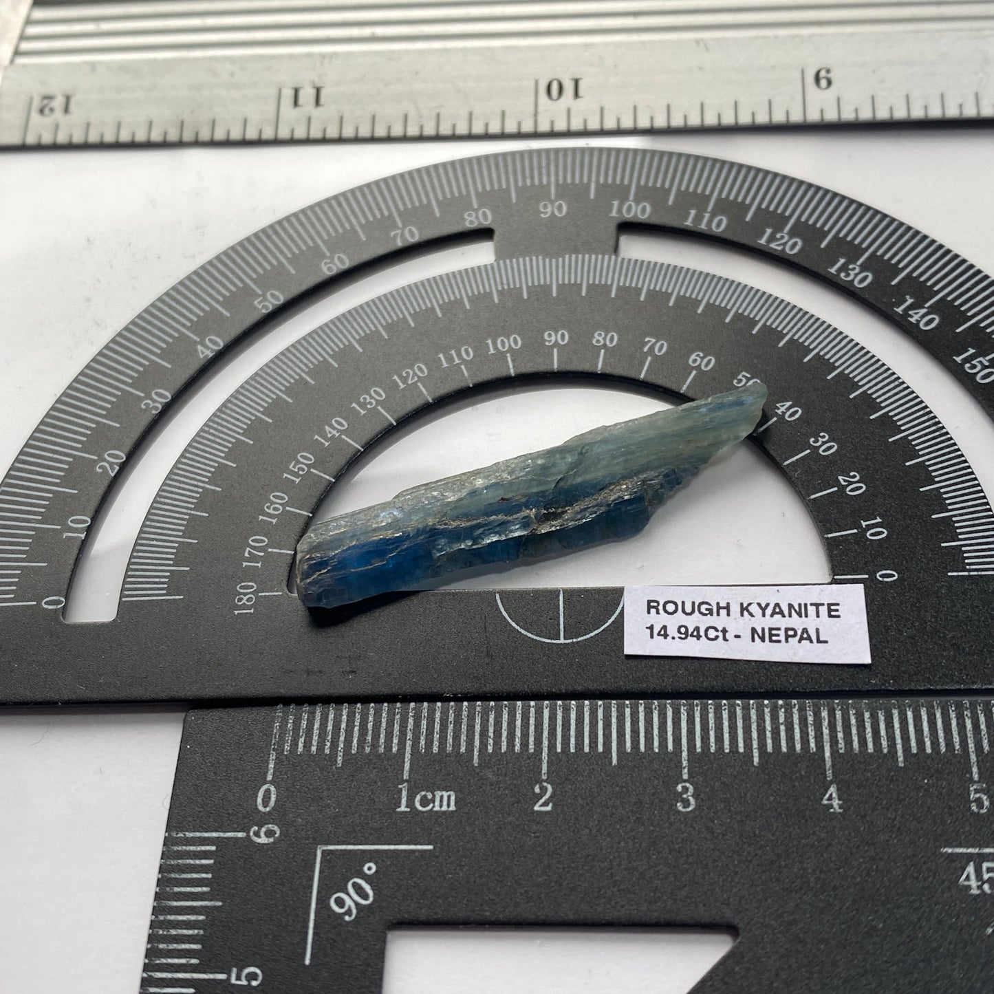 ROUGH KYANITE : KALI GANDAKI GORGE, MUSTANG, NEPAL 14.94Ct MFG5427