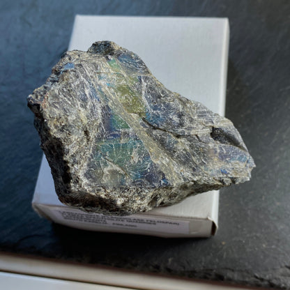 LABRADORITE FROM YLAMAA SPECTROLITE QUARRIES, SOUTH KARELIA, FINLAND 248g MF1683